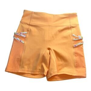 Fabletics Trinity Motion365 small Mid-Rise Pocket bike Shorts 5” activewear​